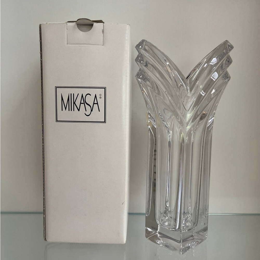 Mikasa Glass Bud Vase NEW